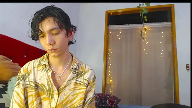 Snapshot of LAICK_01 chatting on 7, 5, 2026 LAICK 01 online show from 7, 5, 2026