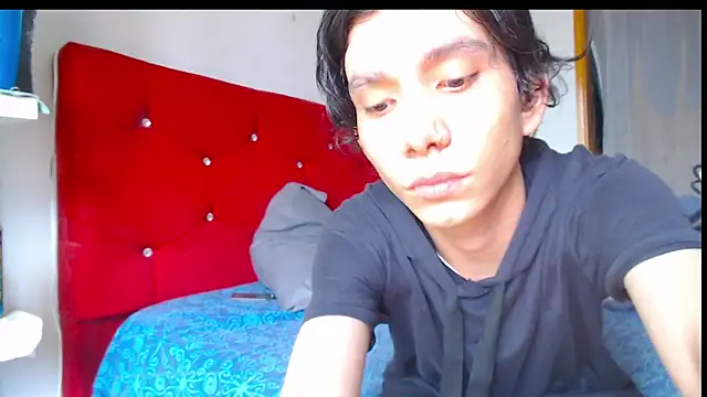 Snapshot of LAICK_01 chatting on 13, 5, 2026 LAICK 01 online show from 13, 5, 2026