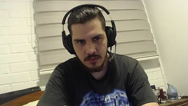 hung weeb online show from 4, 2, 2025