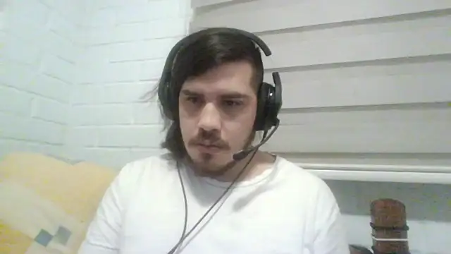 hung weeb online show from 3, 11, 2025