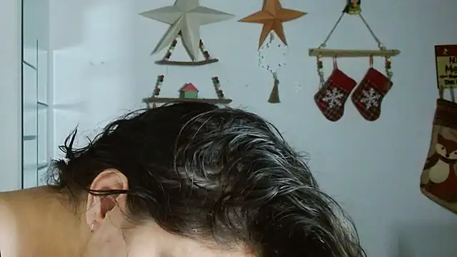 Nikkykora15 online show from 2, 12, 2025