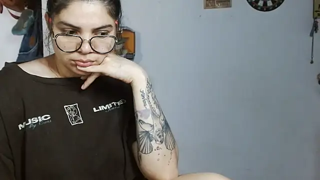 Snapshot of Nikkykora15 chatting on 19, 7, 2026 Nikkykora15 online show from 19, 7, 2026