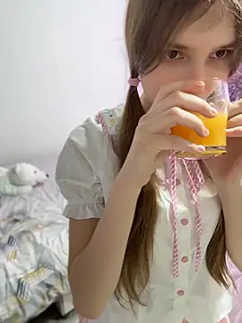 elikako online show from 18, 4, 2026