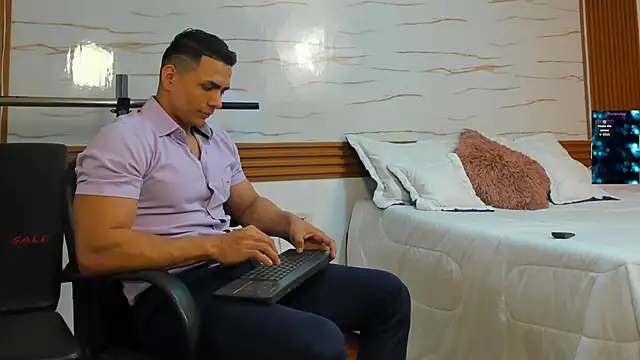 Snapshot of ChoreyTaiylor chatting on 30, 11, 2025 ChoreyTaiylor online show from 30, 11, 2025