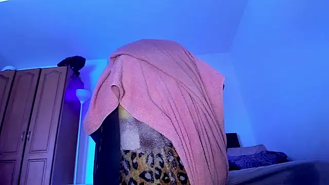 Eiden allenx online show from 25, 4, 2026