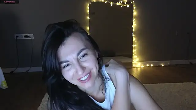 Mary love16 online show from 15, 3, 2025