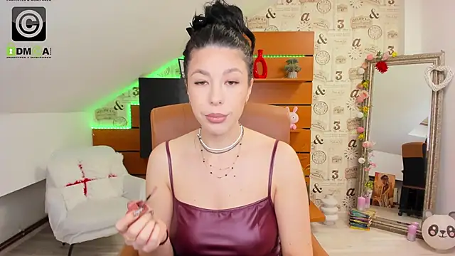 EmillyTaylor online show from 11, 3, 2026