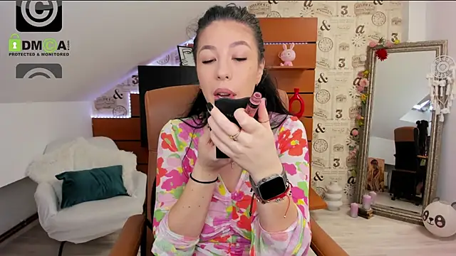 EmillyTaylor online show from 23, 7, 2026