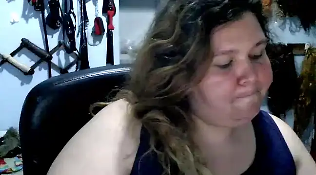 squirt322bbw online show from 12, 2, 2025