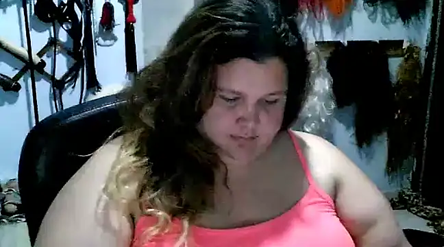 squirt322bbw online show from 23, 2, 2025