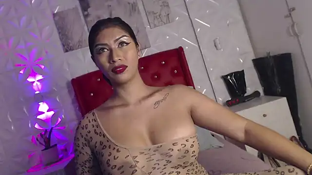 Snapshot of Fortuna_Goddess chatting on 8, 11, 2025 Fortuna Goddess online show from 8, 11, 2025