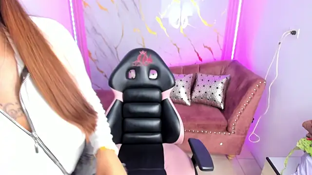 Nasha abby online show from 23, 7, 2026