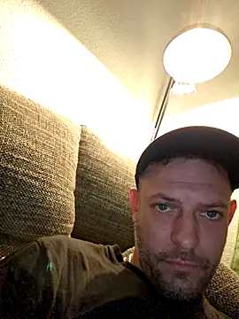 Snapshot of Percy_ohv chatting on 31, 10, 2025 Percy ohv online show from 31, 10, 2025