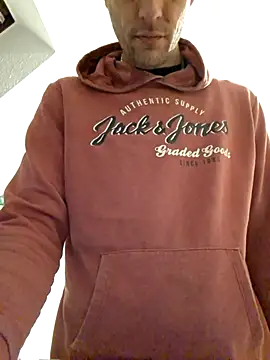 Snapshot of Percy_ohv chatting on 18, 11, 2025 Percy ohv online show from 18, 11, 2025