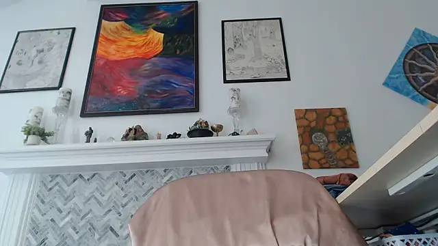 AuroraWillows online show from 9, 6, 2026
