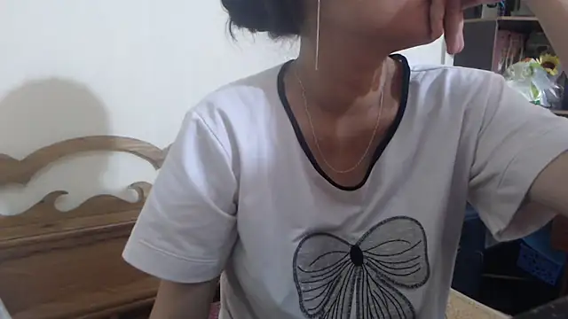 Beauty Asian Tina online show from 24, 4, 2026