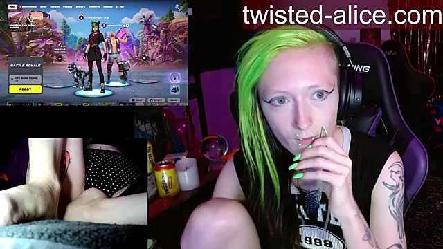 alicewonder09 online show from 22, 4, 2026