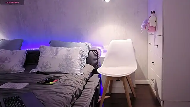 Alexperchik online show from 23, 9, 2025