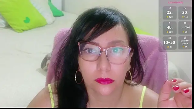 Snapshot of hottplay chatting on 14, 7, 2026 hottplay online show from 14, 7, 2026