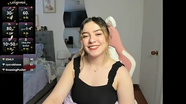 Snapshot of samysweet_8 chatting on 10, 12, 2024 samysweet 8 online show from 10, 12, 2024