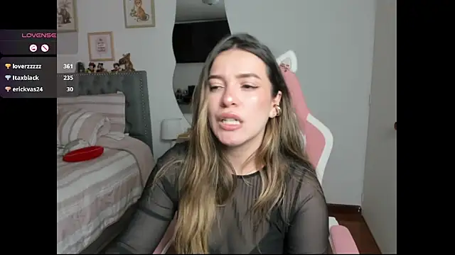 Snapshot of samysweet_8 chatting on 18, 3, 2025 samysweet 8 online show from 18, 3, 2025