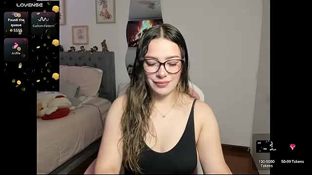 Snapshot of samysweet_8 chatting on 24, 9, 2025 samysweet 8 online show from 24, 9, 2025