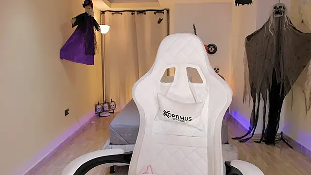 Snapshot of carleee_winter chatting on 16, 10, 2025 carleee winter online show from 16, 10, 2025