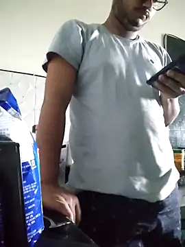 Snapshot of thebrownboi01 chatting on 8, 4, 2026 thebrownboi01 online show from 8, 4, 2026