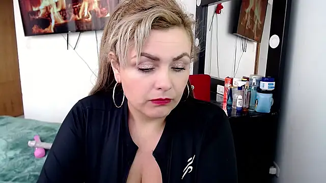 Melisa mcarthy online show from 10, 2, 2025