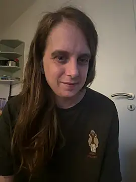 LadyChantale online show from 5, 3, 2026