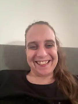 LadyChantale online show from 23, 4, 2026