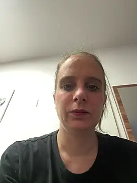 LadyChantale online show from 30, 4, 2026