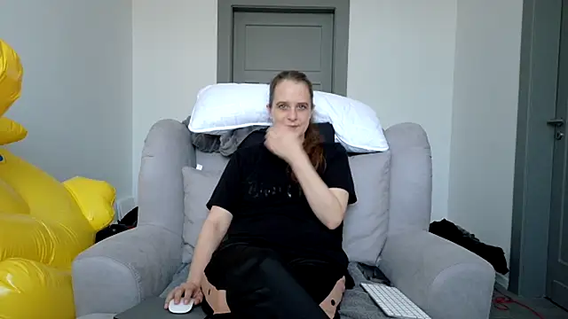 LadyChantale online show from 25, 7, 2026