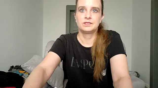LadyChantale online show from 5, 8, 2026