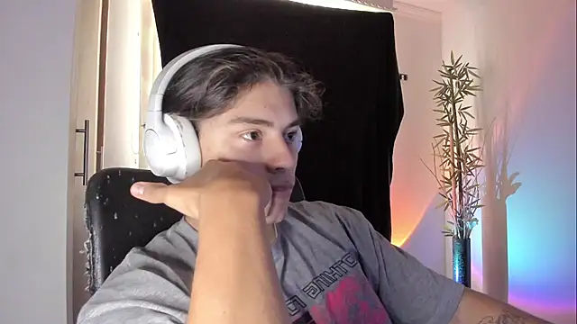 Giordano Russo online show from 30, 4, 2026