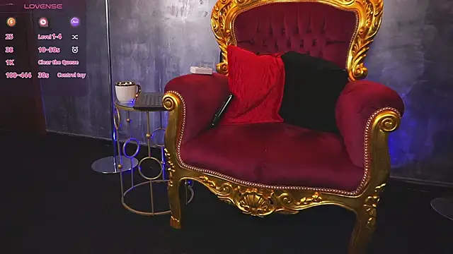 Snapshot of EmpressDesires chatting on 24, 2, 2025 EmpressDesires online show from 24, 2, 2025