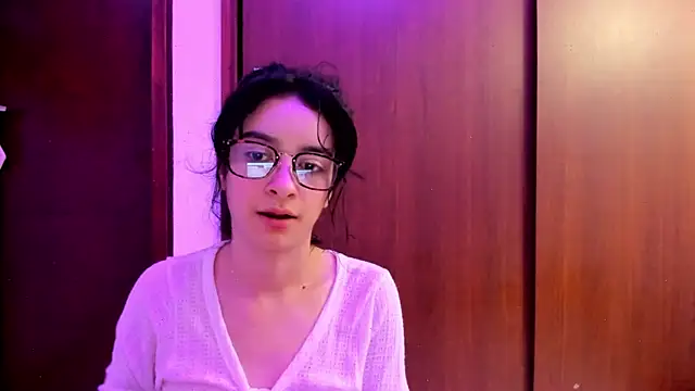  Lunnaa  online show from 3, 2, 2025