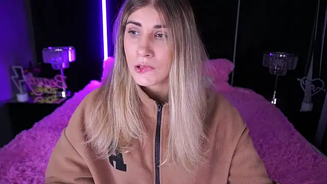 CassandraGood online show from 6, 12, 2024