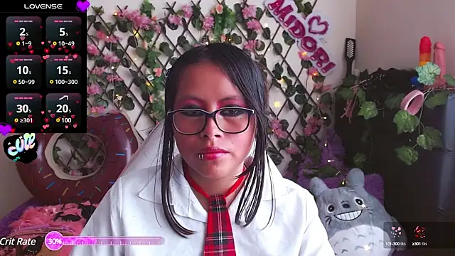 MidoriQuiinn online show from 4, 2, 2025