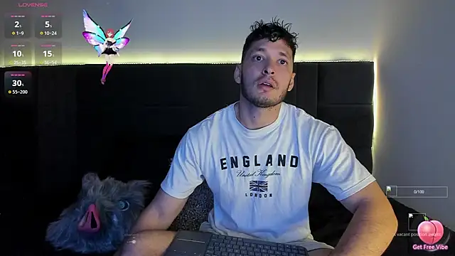 Snapshot of alejandro__2 chatting on 9, 10, 2025 alejandro 2 online show from 9, 10, 2025