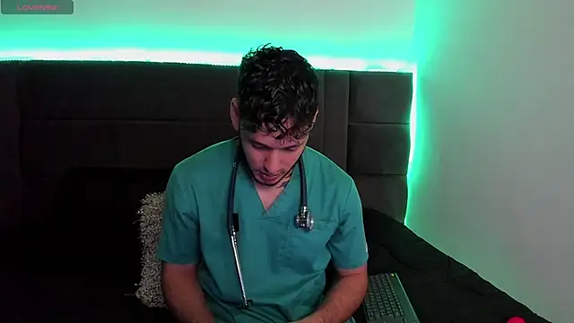 Snapshot of alejandro__2 chatting on 17, 10, 2025 alejandro 2 online show from 17, 10, 2025