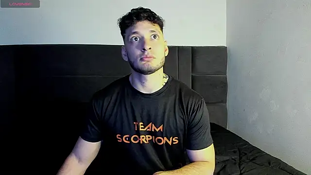 Snapshot of alejandro__2 chatting on 7, 11, 2025 alejandro 2 online show from 7, 11, 2025