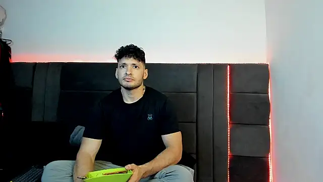 Snapshot of alejandro__2 chatting on 31, 1, 2026 alejandro 2 online show from 31, 1, 2026