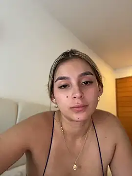 Snapshot of oriana_zoeee chatting on 8, 6, 2026 oriana zoeee online show from 8, 6, 2026