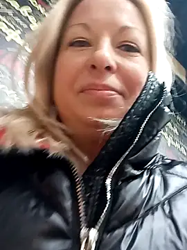 Snapshot of Arina_smiles chatting on 20, 12, 2024 Arina smiles online show from 20, 12, 2024