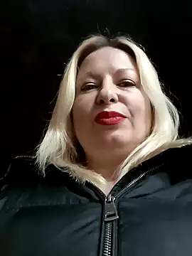 Snapshot of Arina_smiles chatting on 7, 3, 2025 Arina smiles online show from 7, 3, 2025