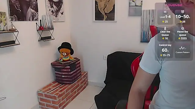 Oliverboy- online show from 13, 6, 2026