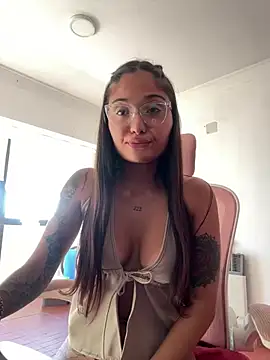 Snapshot of LunaXuan chatting on 19, 1, 2025 LunaXuan online show from 19, 1, 2025