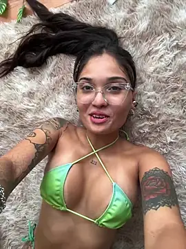 Snapshot of LunaXuan chatting on 25, 1, 2025 LunaXuan online show from 25, 1, 2025