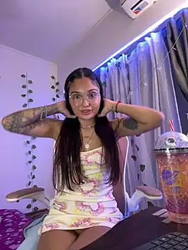 Snapshot of LunaXuan chatting on 20, 3, 2025 LunaXuan online show from 20, 3, 2025